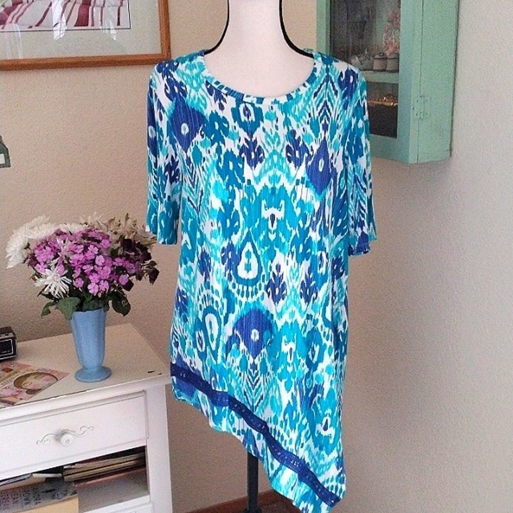 NWT Chico's Asymmetrical Top
